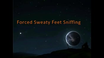 cheerleaders sweaty feet sniffing