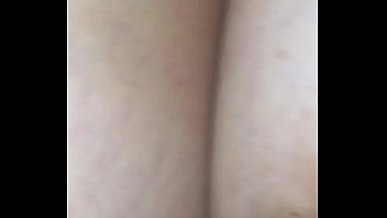 meter dedo esposa dormida tetas