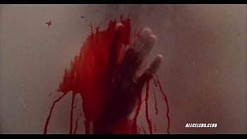 linnea quigley nude