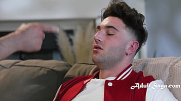 Blindfolded dude was wondering how his girlfriends bj game got so good