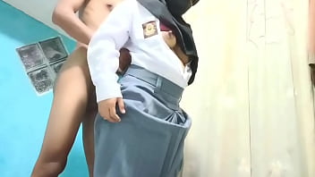 Siswi sma pesta mainan sex bersama pacar nya Siswi sma pesta mainan sex bersama pacar nya