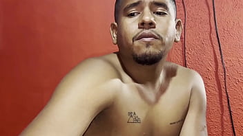 " el padrastro es atrapado por su hijastra follando una muñeca sexual masculina" " el padrastro es atrapado por su hijastra follando una muñeca sexual masculina"
