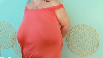Enorme sein de femme mature Enorme sein de femme mature