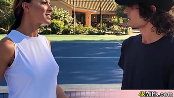 Sporty milf showing off her stamina on my cock Sporty milf showing off her stamina on my cock