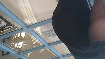 Upskirt no panties elodie 0001 Upskirt no panties elodie 0001