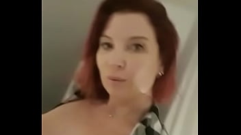 Coucou les coquinouxxx la vidéo du mercredi est en ligne je suis toute seule Coucou les coquinouxxx la vidéo du mercredi est en ligne je suis toute seule