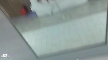 Disfruto darme una buena ducha con esta rica gorda de nalgas grandes que me chupa la verga hasta corrernos parte 2 Disfruto darme una buena ducha con esta rica gorda de nalgas grandes que me chupa la verga hasta corrernos parte 2