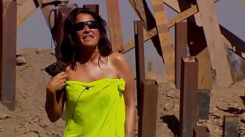 Las grandes tetas de aida nizar en resistiré