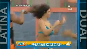 Claudia ramirez muestra más de la cuenta en verano extremo Claudia ramirez muestra más de la cuenta en verano extremo