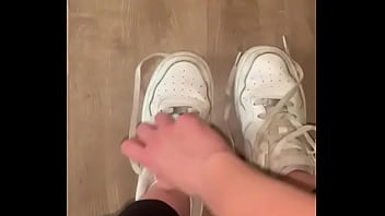Feet for u Feet for u
