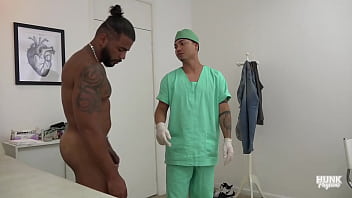 Physical examination muscular latino Physical examination muscular latino