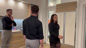 Double penetration for the real estate agent – pussy and ass destroyed during visit