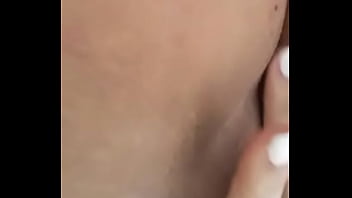 Morena rica se masturba para mi Morena rica se masturba para mi