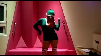 Lucy scort bailando sexy 3 Lucy scort bailando sexy 3