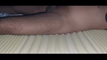 Fut gaura din salteaua cea noua si ejaculez srmă cearceaf