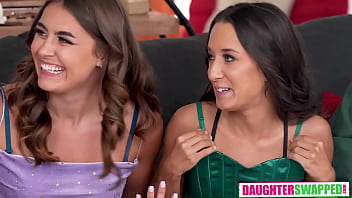 Swappin wingwomen Swappin wingwomen
