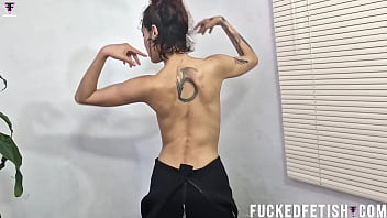 Skinny girl neopreno vibrator