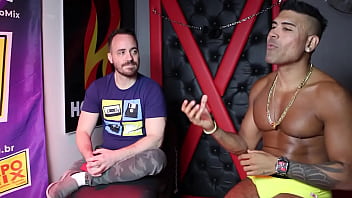 Ousadia em entrevista do pornstar minotauro Ousadia em entrevista do pornstar minotauro