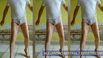 Un baile en calzoncillos mojados alejandro mstrl