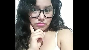 Alguno de ustedes conoce a esta putita Alguno de ustedes conoce a esta putita