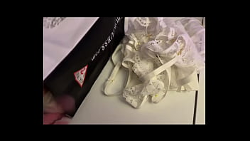 Extrait vidéo de la vidéo du jour 22min 22 de plaisir à trois pour les