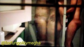 Hot shower 3some Hot shower 3some