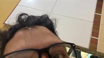 My stepcousin's slutty bitch gives me good service in the shower when our parents are not at home