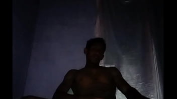 El venezolano franklyn mostrando un poco de sus privadas partes para gozar bastante si gustas puedes mirar
