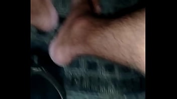Bruna silva hotwife no clássico dando no pelo e recebendo porra na buceta dentro do carro corno filmando