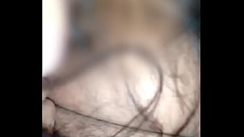 Bruna silva hotwife no clássico dando no pelo e recebendo porra na buceta dentro do carro corno filmando