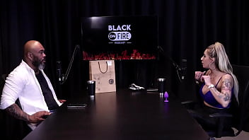 Na cadeia foi colocada na sela especial era mulher de um bandido gastava o que ganhava e todo mundo que trabalha com pornô tem depressão - julia fontanelli watch sheer red