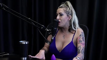 Na cadeia foi colocada na sela especial era mulher de um bandido gastava o que ganhava e todo mundo que trabalha com pornô tem depressão - julia fontanelli watch sheer red