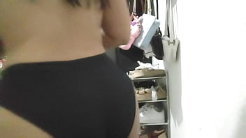 Hermanastra cachonda se folla a su marido