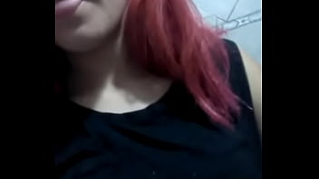 Gri mostrando sus tetitas