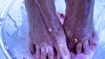 Miss bimby's feet made your dessert ready