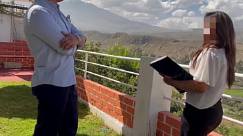 Asesora inmobiliaria me me da el recorrido de cliente y terminamos follando aqp video gratuito