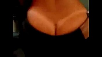 Mulher melão dançando funk