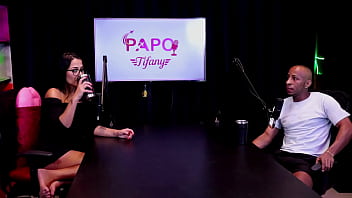 Negão coloca a mulata safada e deliciosa pra mamar gostoso em seu pau grande - negro top oficial watch sheer red