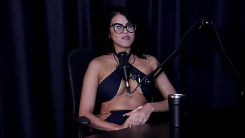 Contou como começou teve insegurança nos filmes de produtora e a internet mudou a vida das pessoas mas - bia hot preliminares podcast watch sheer red