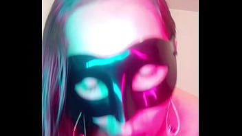 Esposa puta se masturba y se graba video para el nuevo jefe de su marido le encanta probar vergas diferentes 1