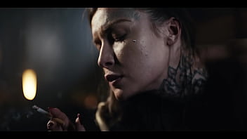 Tattoed beauty loves to smoke while sucking cock reverse cowgirl - smoking cigarette fetish porn