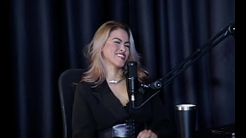 Começou vender conteúdo cedo escondia as tatuagens perdeu uma tia por ciúmes e transou com o mc lan mas ouviu que seu boquete é ruim - ariane kimiko sheer red