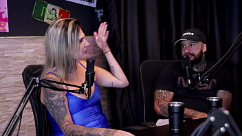Estão a anos casados daria a bunda por r$ 500 00 e levou uma menina pra casa pra fazer sexo a três mas - casal dna watch sheer red