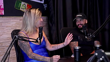 Estão a anos casados daria a bunda por r$ 500 00 e levou uma menina pra casa pra fazer sexo a três mas - casal dna watch sheer red
