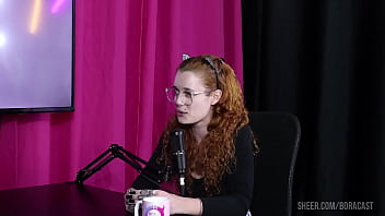 Ruiva gostosa tem a buceta chupada ficando molhando depois de dizer que quer voltar a focar mais nos conteúdos pornô - dracarys