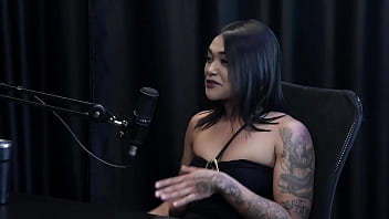 Sua primeira gravação foi um menage se divertiu em uma boate gay e o cliente não pagou pelo programa - jordanna gomes japa jô watch sheer red