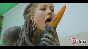 Extreme tattoo dreadhead anal riding huge toy