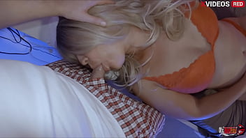 My stepsister loves it when i secretly come to her room and stick my dick in her mouth and then fuck her pussy
