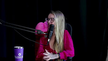 Fez seu aniversário no motel com 18 anos junto da mãe fizeram uma fila para te chupar e é virgem - marangoni sheer red