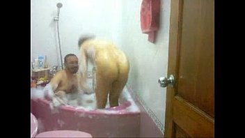 smart desi aunty bath fuck